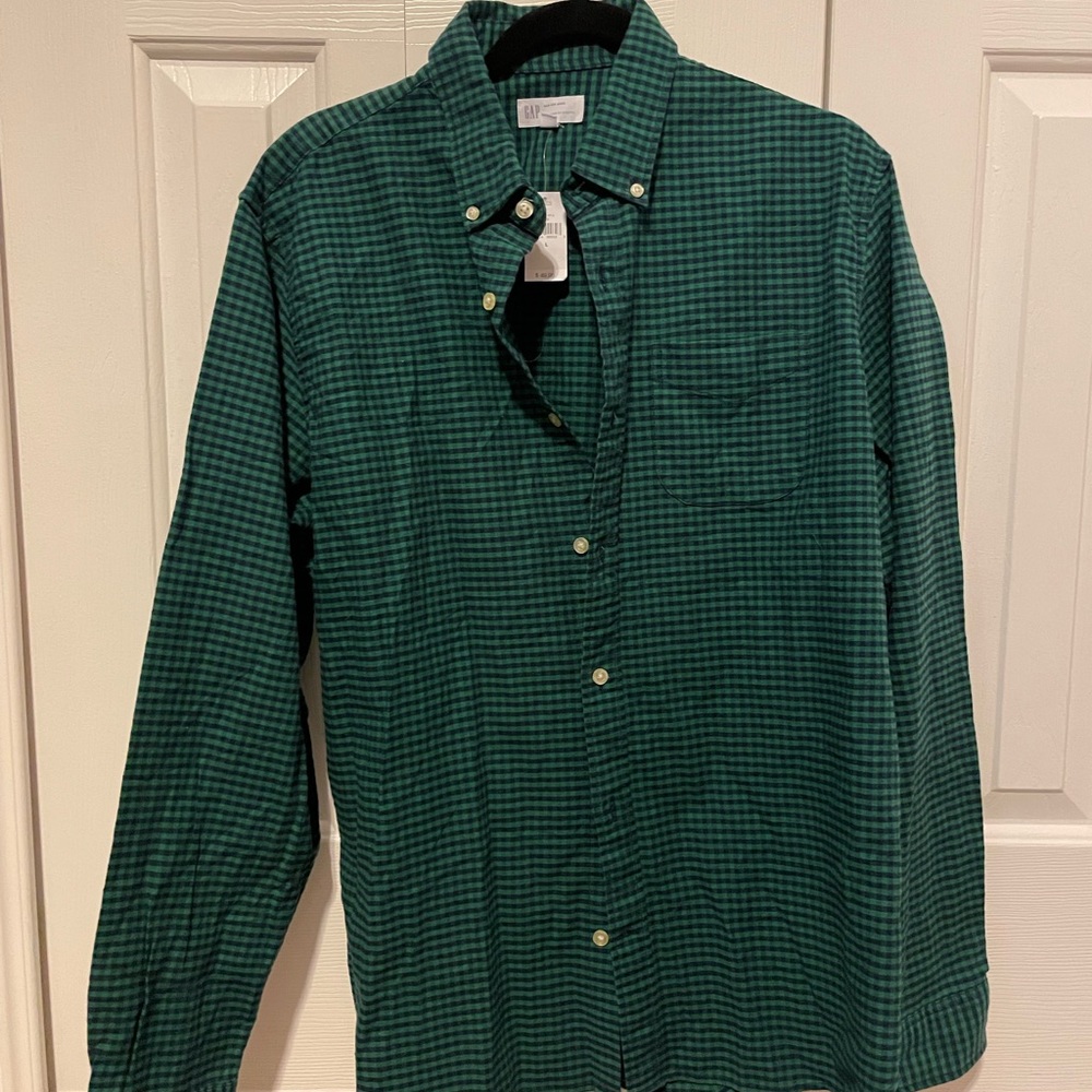Gap long sleeve button up